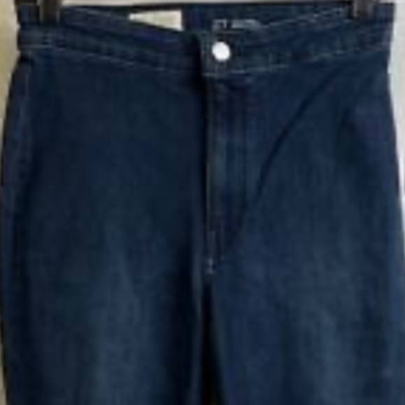 Brand New PILCRO CLEAN HIGH-RISE FLARE JEANS - Picture 11 of 11